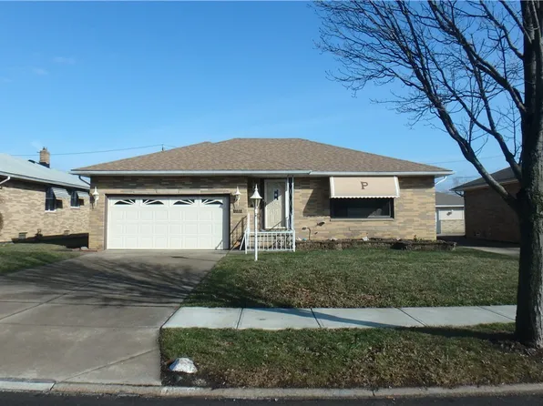 9638 Idlewood Dr, Brooklyn, OH 44144