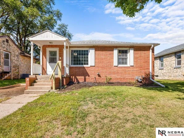 820 S 9th St, Plattsmouth, NE 68048