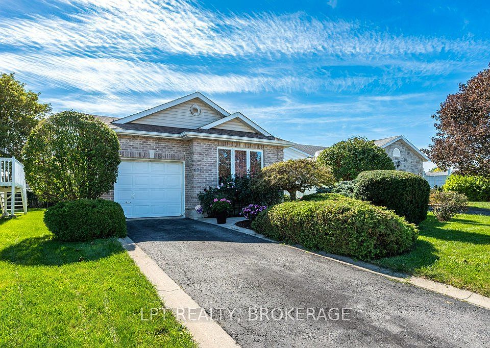 1st image of 401 Waterloo Dr
