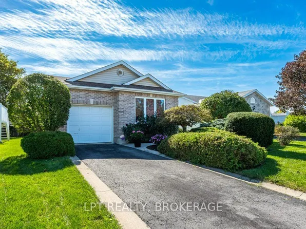 401 Waterloo Dr, Kingston, ON K7M 8K7