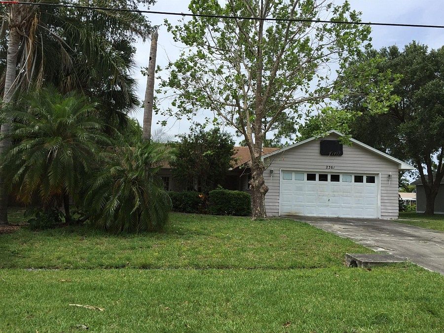 1st image of 2361 SE Master Ave