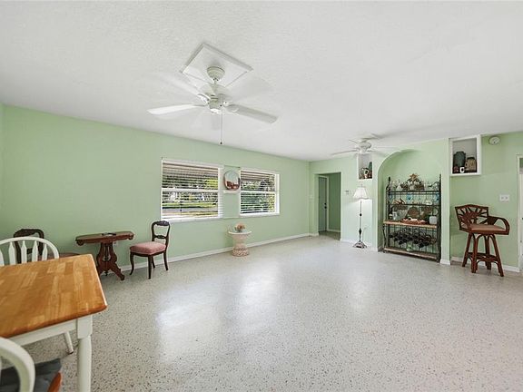 3rd image of 23040 Central Ave