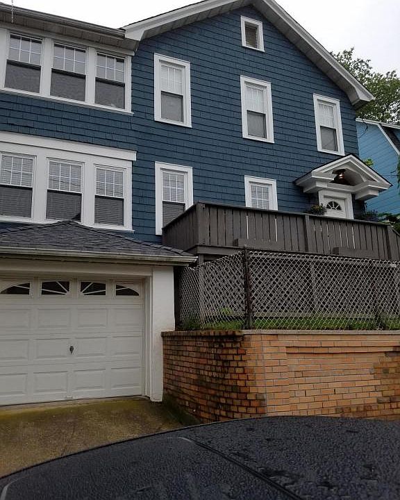 1st image of 209 Willard Ave