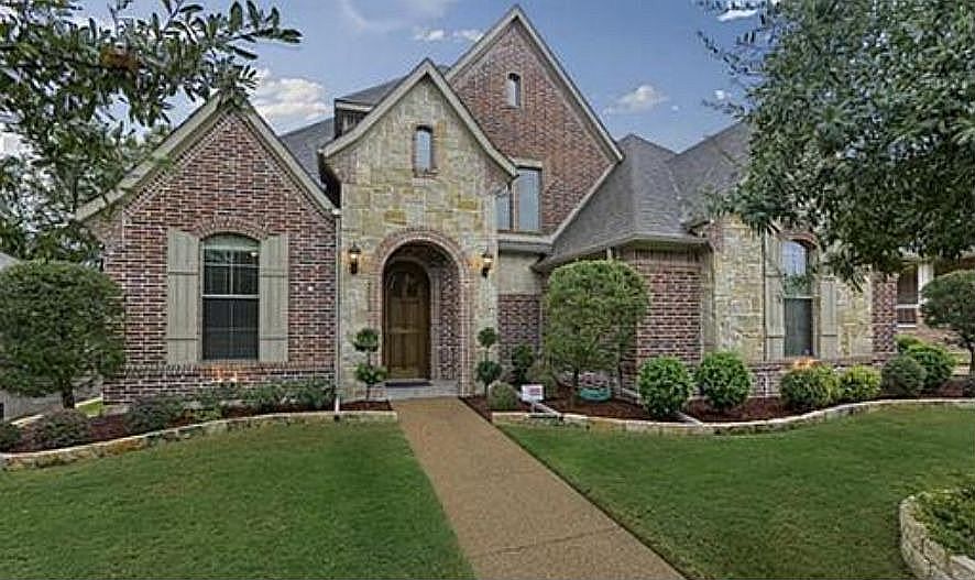 836 Trumpeter Way