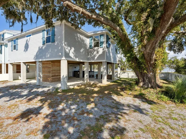 103 Highway 90, Bay St Louis, MS 39521