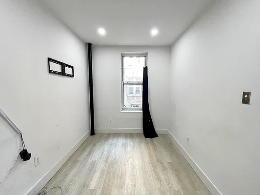 Rented by Ink Realty Services LLC | media 8