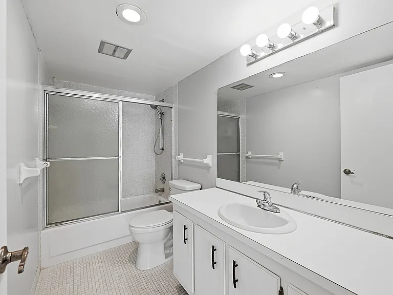 4158 Inverrary Dr #511 — Photo 20