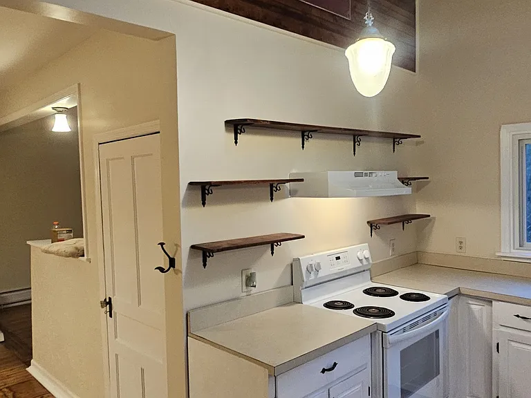2089 W Creek Rd — Photo 18