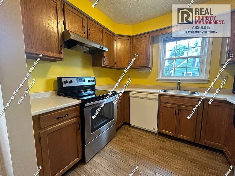 101 Cadogan Way — Photo 20