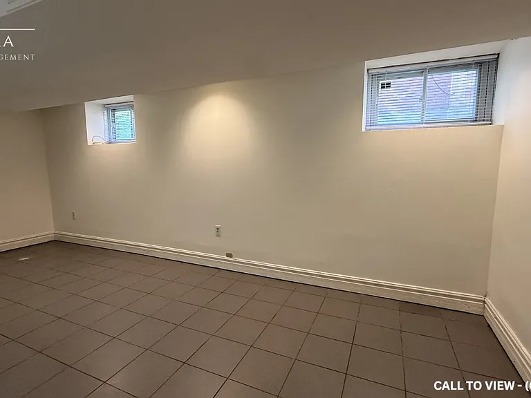 52 Rose Ave #2 — Photo 7