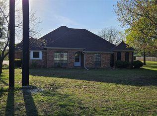 621 New Hope Rd E, McKinney, TX 75071