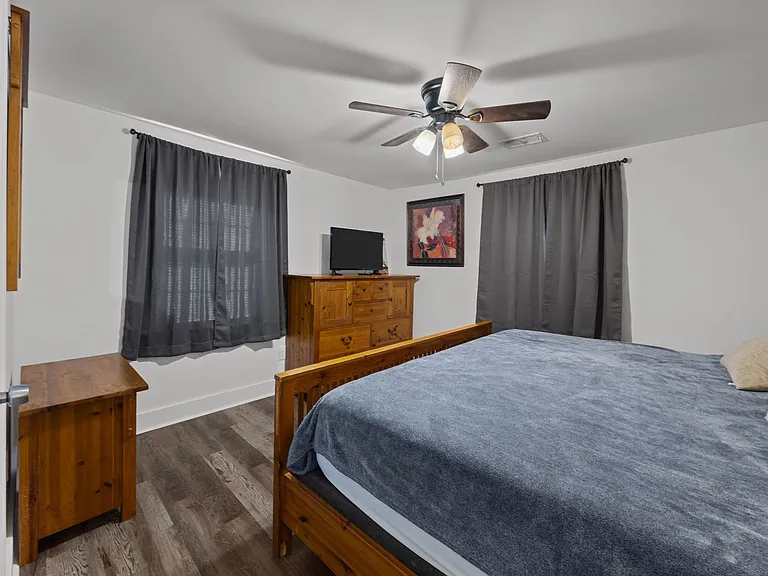 2023 Four Mile Ln — Photo 38