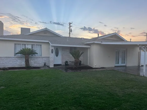 321 N Balmayne St, Porterville, CA 93257