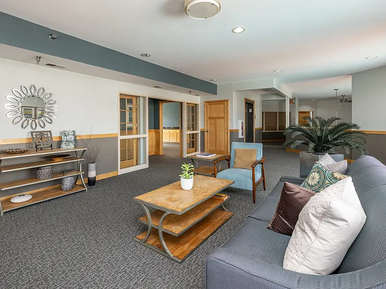 Hearthstone Apartments and Townhomes — Photo 12