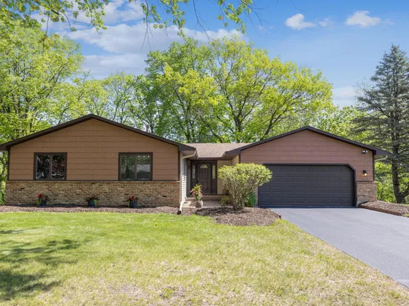 1588 Chatham Ave, Arden Hills, MN 55112