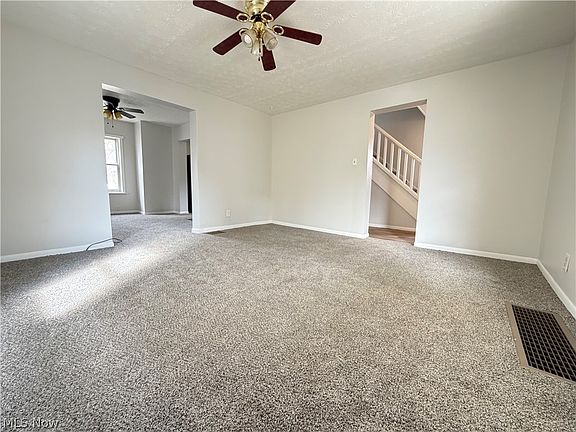 3rd image of 633 Spangler Dr