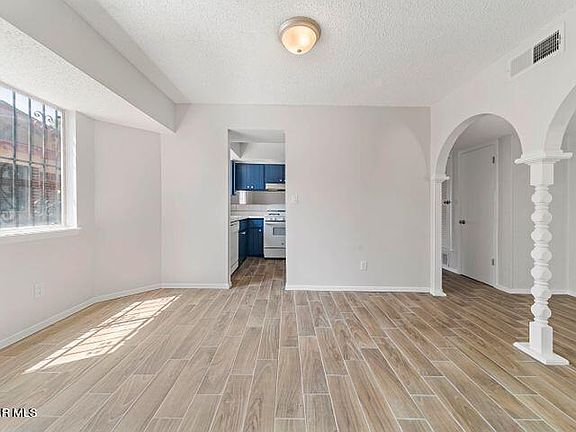 3rd image of 3225 Beachcomber Dr
