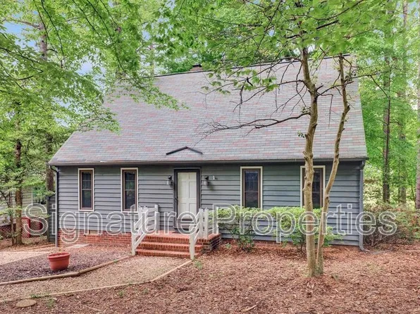 4500 Heritage Woods Ln, Midlothian, VA 23112