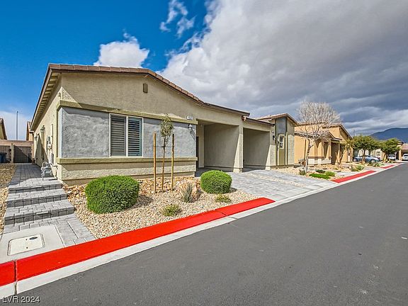 2nd image of 7537 Garnet Moon St