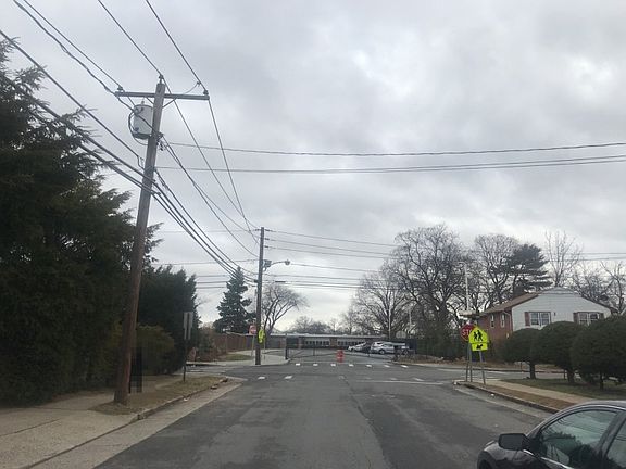 4th image of 36 6th St