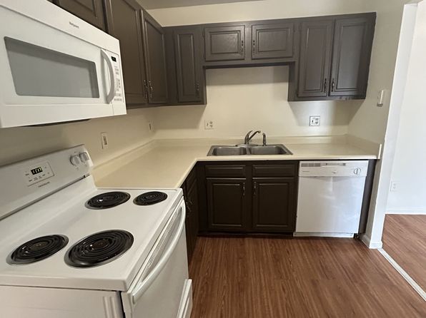162 Richardson Pl APT 11
