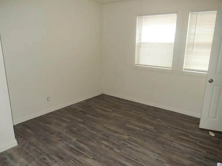 2710 Mount View Dr — Photo 13