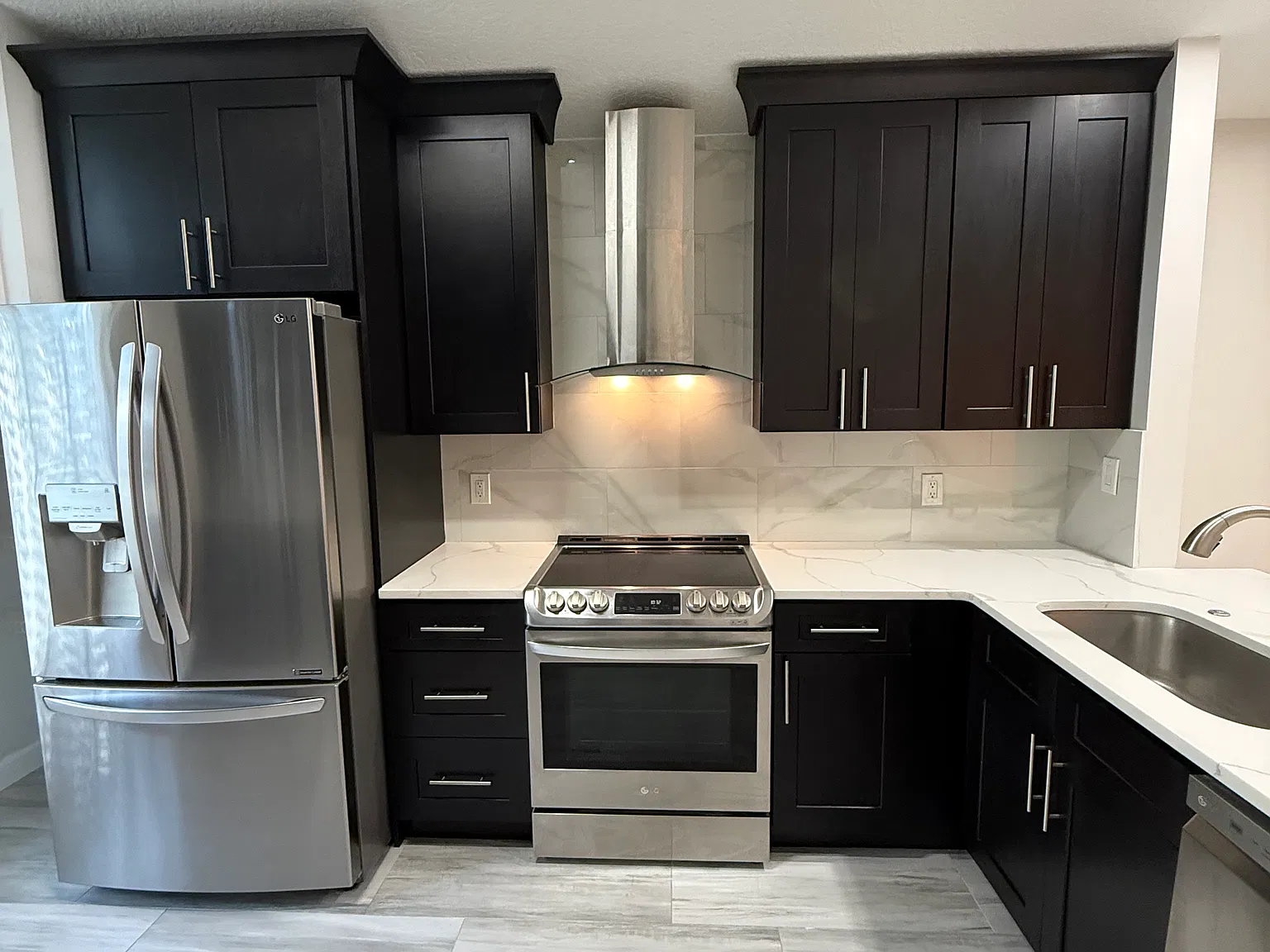 414 Morning Glory Dr — Photo 4