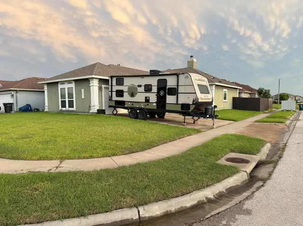6801 Truxton Dr, Corpus Christi, TX 78414