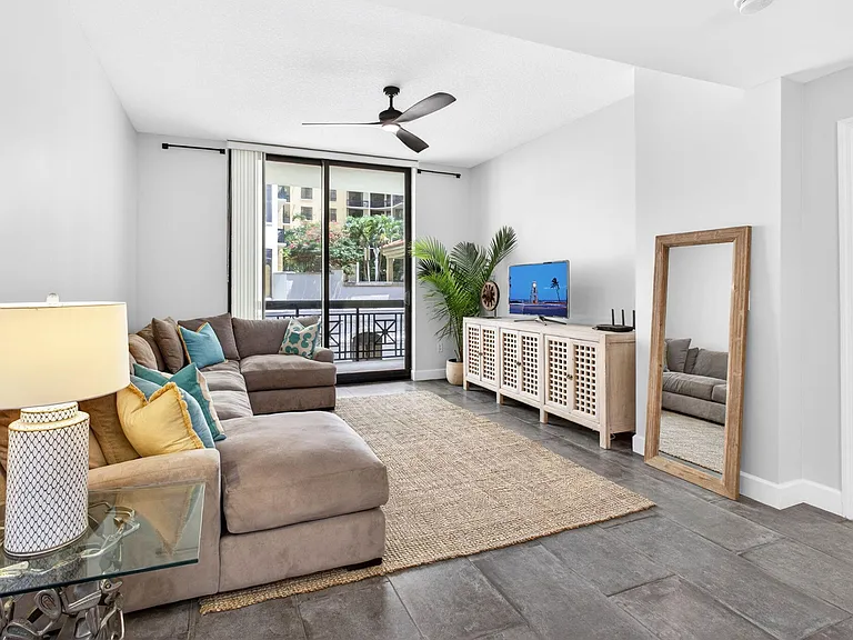 801 S Olive Ave #614 — Photo 8