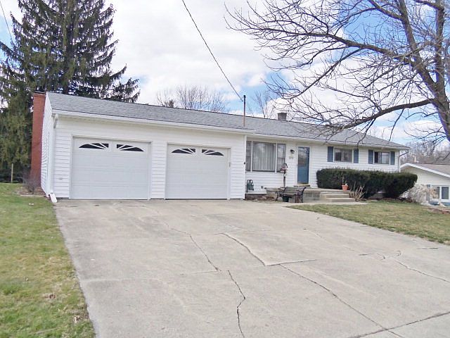 2nd image of 1177 Oakdale Dr