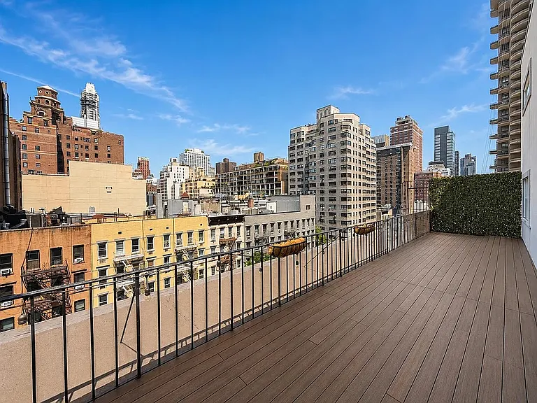 401 E 68th St #BPH — Photo 13