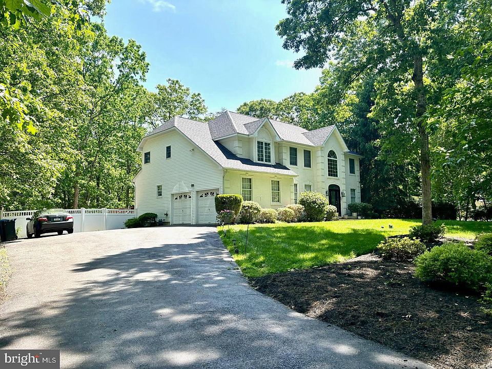 2nd image of 95 Strawberry Dr