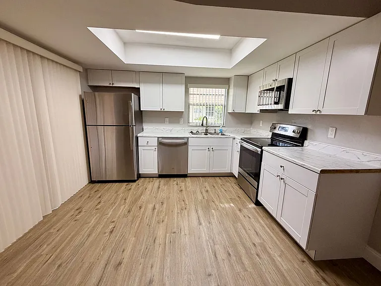 190 Moonstone Ct — Photo 21