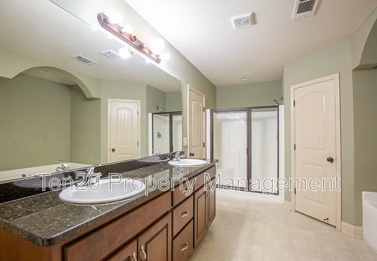 130 Lee Road 2170 — Photo 15