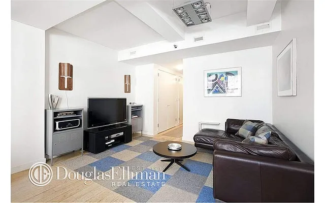 Rented by Douglas Elliman | media 28