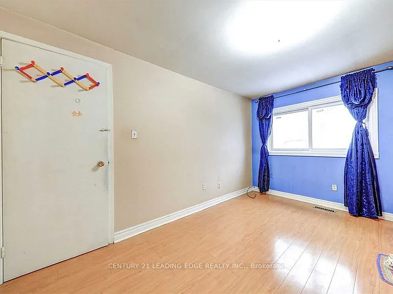 45 Burkwood Cres — Photo 17