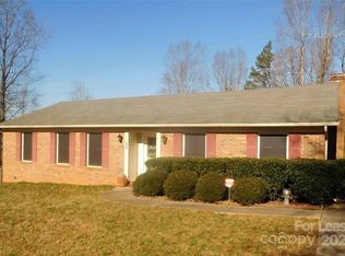 2420 Wellington Dr, Gastonia, NC 28054