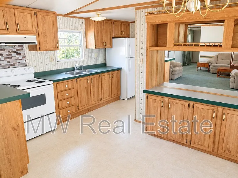 1 bed, 2.0 bath, 1000 sqft, $950 — Photo 3