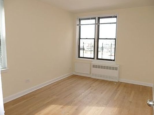 4th image of 4850 37th St APT 2U