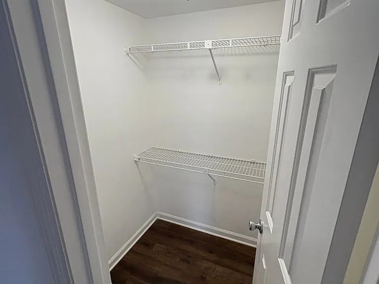 2325 Elliston Pl — Photo 15