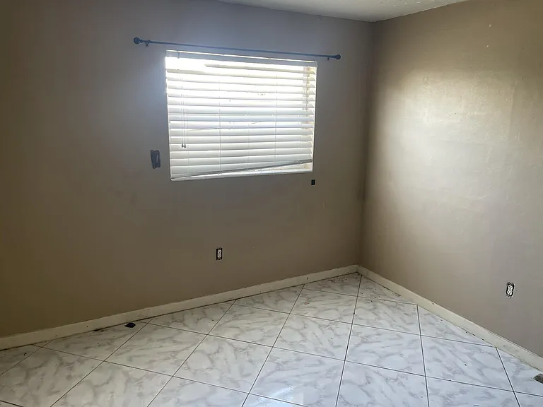 50 Needle Blvd #28 — Photo 3