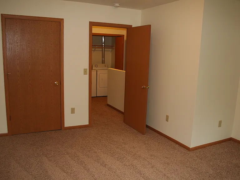 2747 Scenic Dr — Photo 7