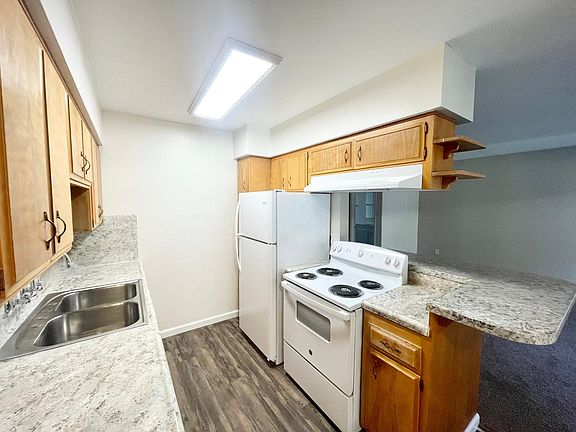 2nd image of 3620 Georgia St #5