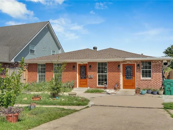 4429 Lake Villa Dr, Metairie, LA 70002