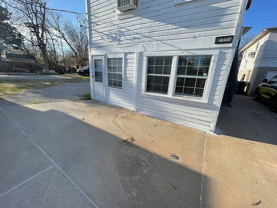 1st image of 2131 1/2 A St NW #12