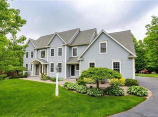 44 Angelas Way, Burlington, CT 06013