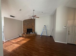 505 Valley Mills Dr, Arlington, TX 76018