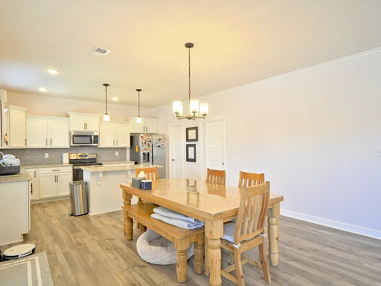 279 Bluebriar Trce — Photo 10