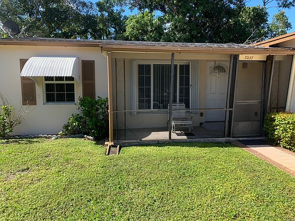Front Living room & bedroom