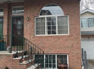 15 Seth Loop, Staten Island, NY 10305